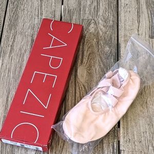 Capezio Hanami split sole canvas ballet shoes